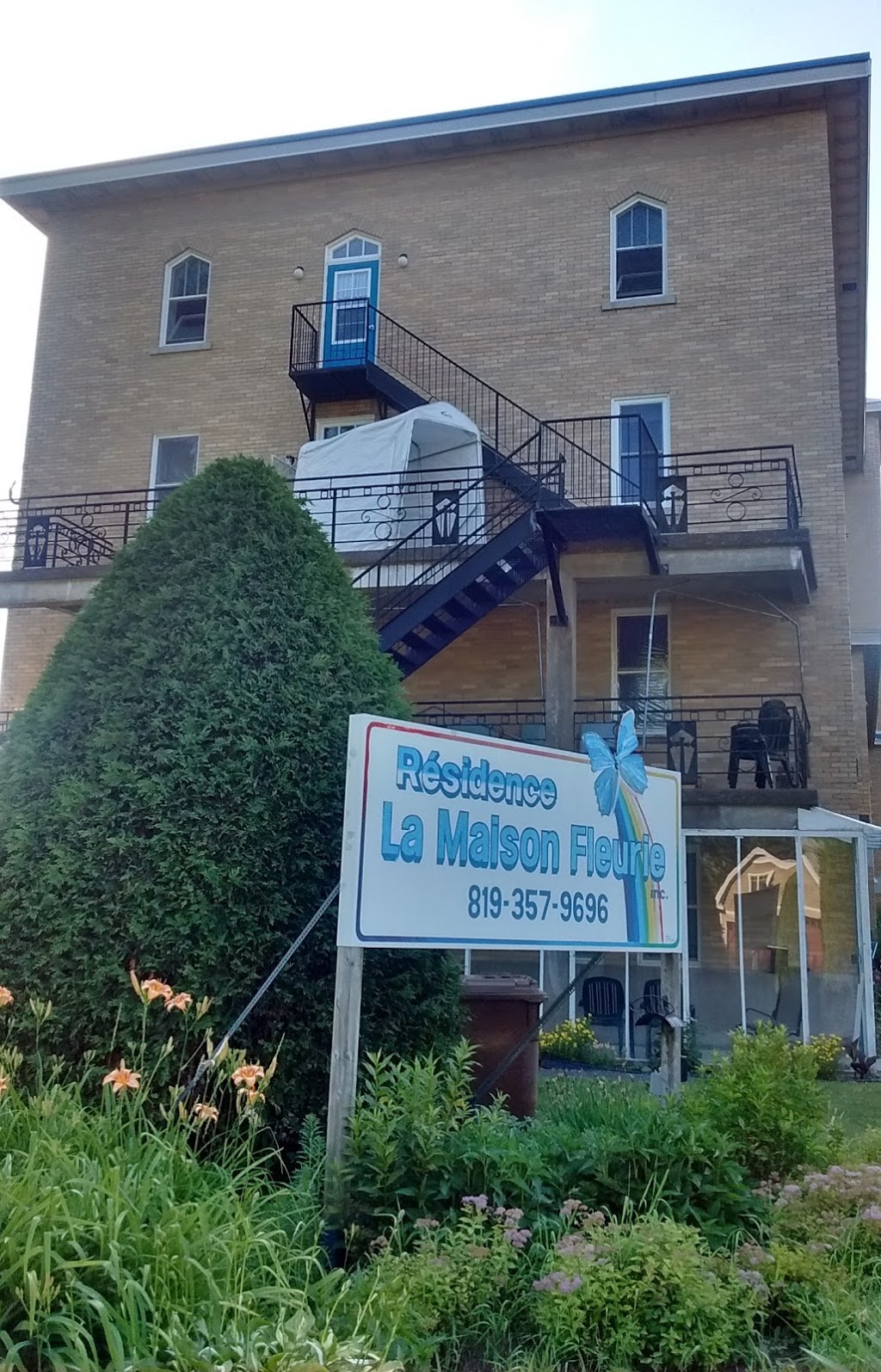 Residence La Maison Fleurie | 57 Rue Chevalier, Victoriaville, QC G6P 9V5, Canada | Phone: (819) 809-6800