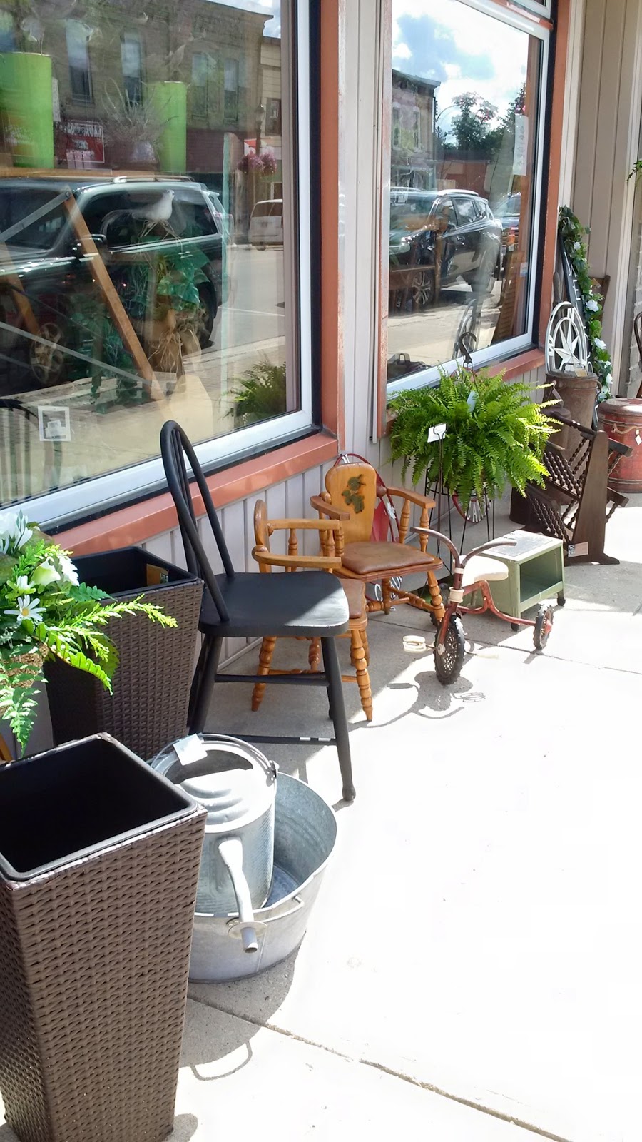 Cathys Crafts Lucknow | 603 Campbell St, Lucknow, ON N0G 2H0, Canada | Phone: (519) 525-3456
