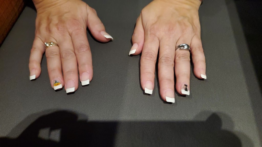 Elegant Pro-Nails | 963 Henderson Hwy, Winnipeg, MB R2K 2M3, Canada | Phone: (204) 661-6964