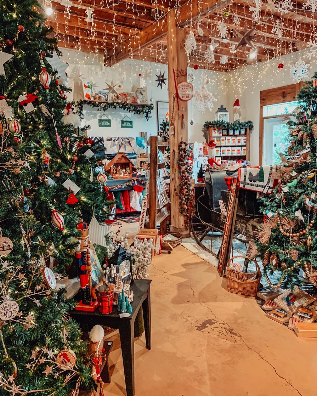 Star & Stable Christmas Store | 685 Rustico Rd #7, North Milton, PE C1E 0X5, Canada | Phone: (902) 620-7280