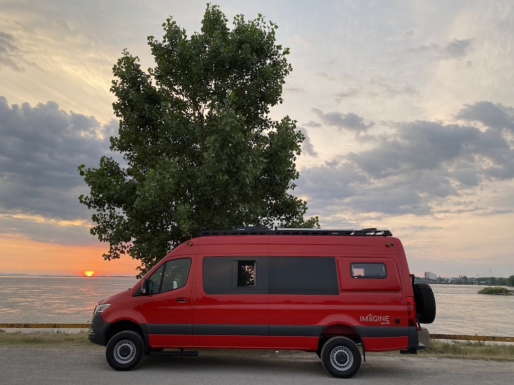 Imagine Van Life | 532 Chem. Levac, Rivière-Beaudette, QC J0P 1R0, Canada | Phone: (514) 946-0235