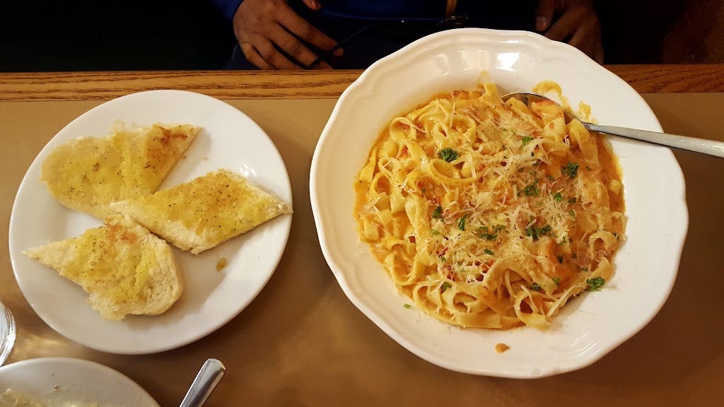 The Bunkhouse | 109 King St, Delhi, ON N4B 1X7, Canada | Phone: (519) 582-8449