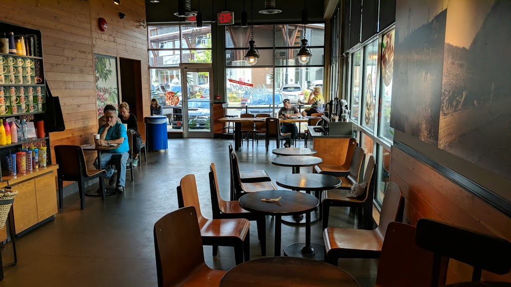 Starbucks | 444 Lerwick Rd, Courtenay, BC V9N 0A9, Canada | Phone: (250) 338-8291