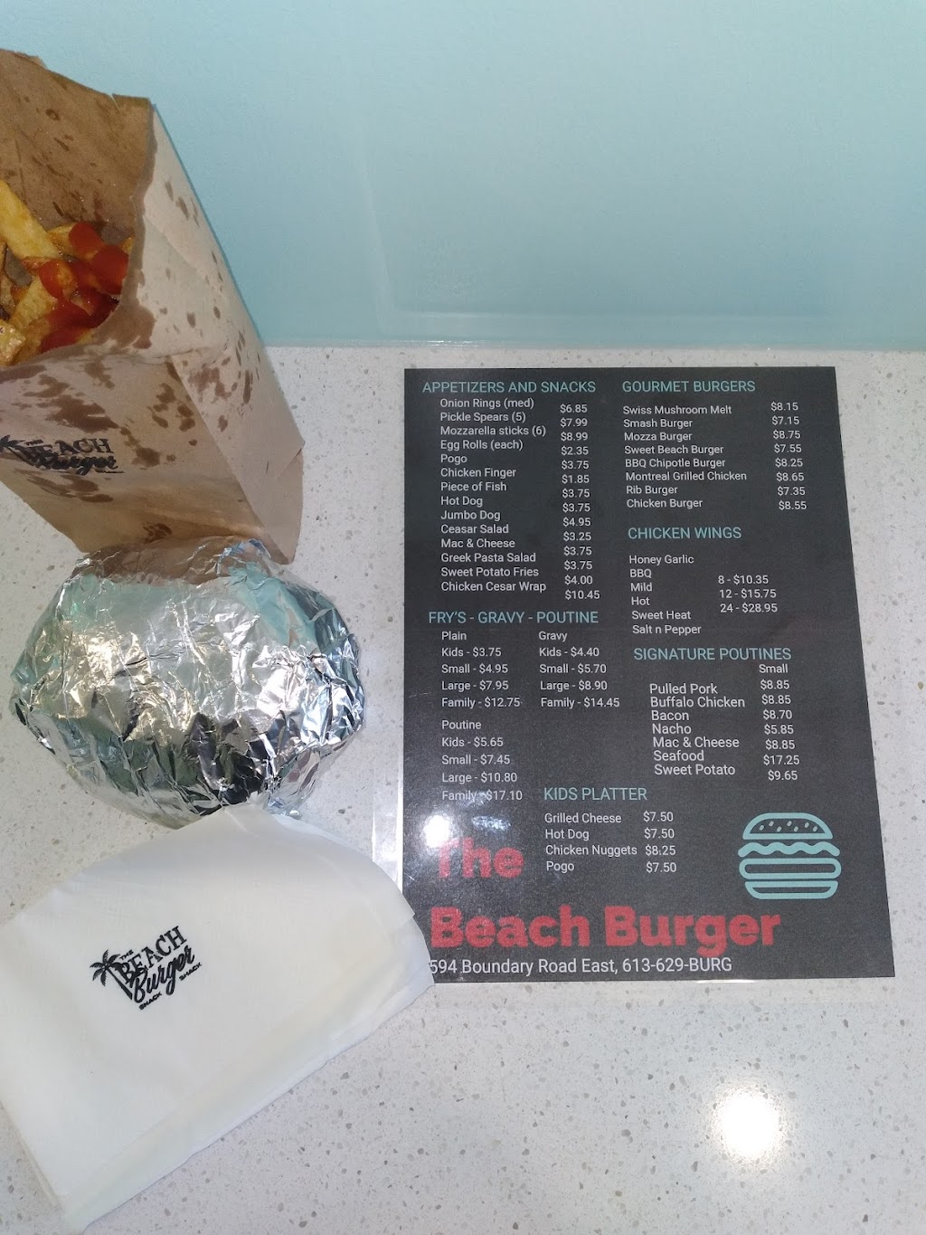The Beach Burger | 594 Boundary Rd E, Pembroke, ON K8A 6M6, Canada | Phone: (613) 629-2874
