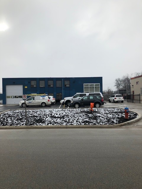 Mountainside Auto Tech (Signature Tire) | 1228 Advance Rd, Burlington, ON L7M 1G6, Canada | Phone: (905) 335-0353