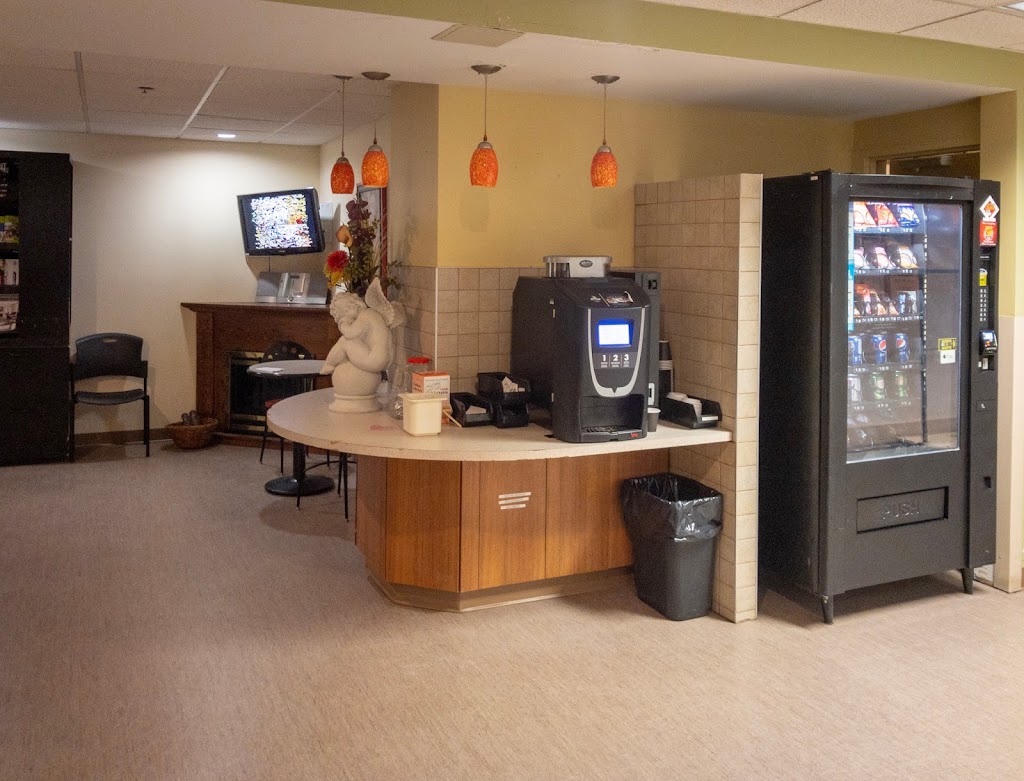 Centre dhébergement de Vaudreuil | 408 Av. Saint-Charles, Vaudreuil-Dorion, QC J7V 7M9, Canada | Phone: (450) 455-6177