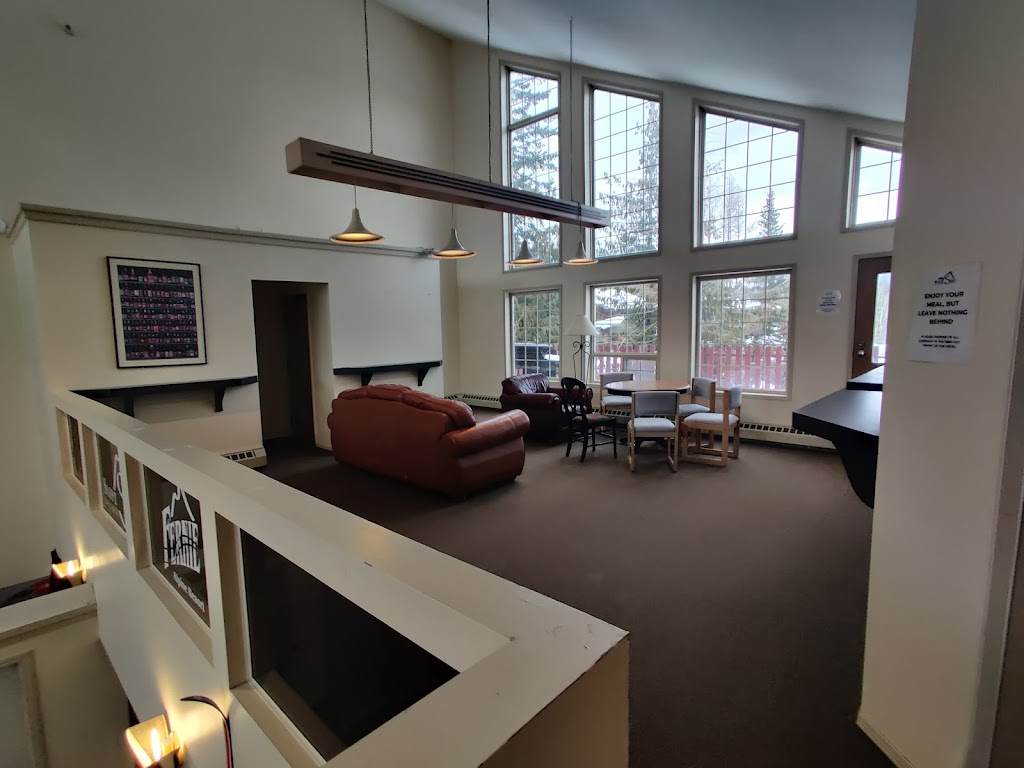 Fernie Slopeside Lodge | 5368-B Fernie Ski Hill Rd, Fernie, BC V0B 1M6, Canada | Phone: (250) 423-2423