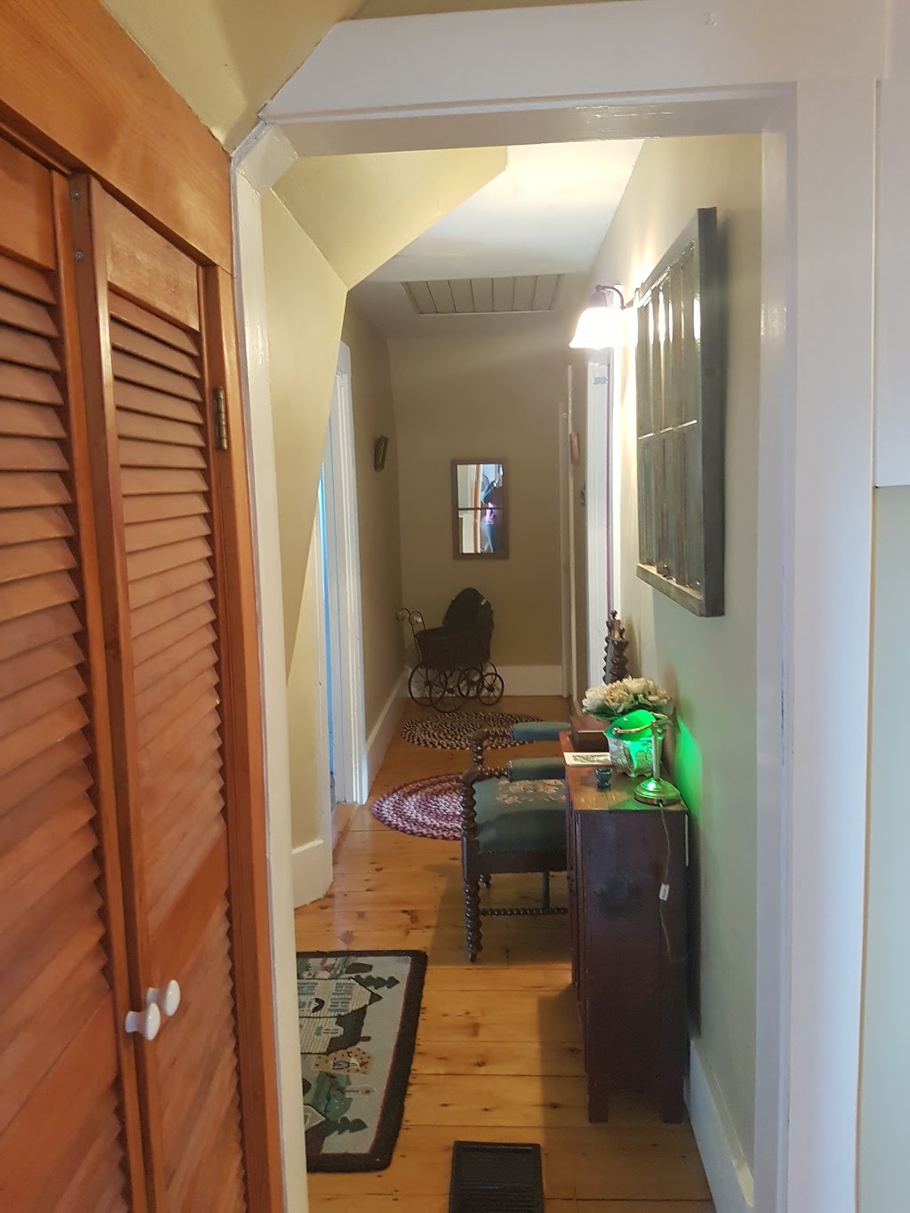 Barrett Bed and Breakfast | 723 Feltzen South Rd, Rose Bay, NS B0J 2X0, Canada | Phone: (902) 640-2111