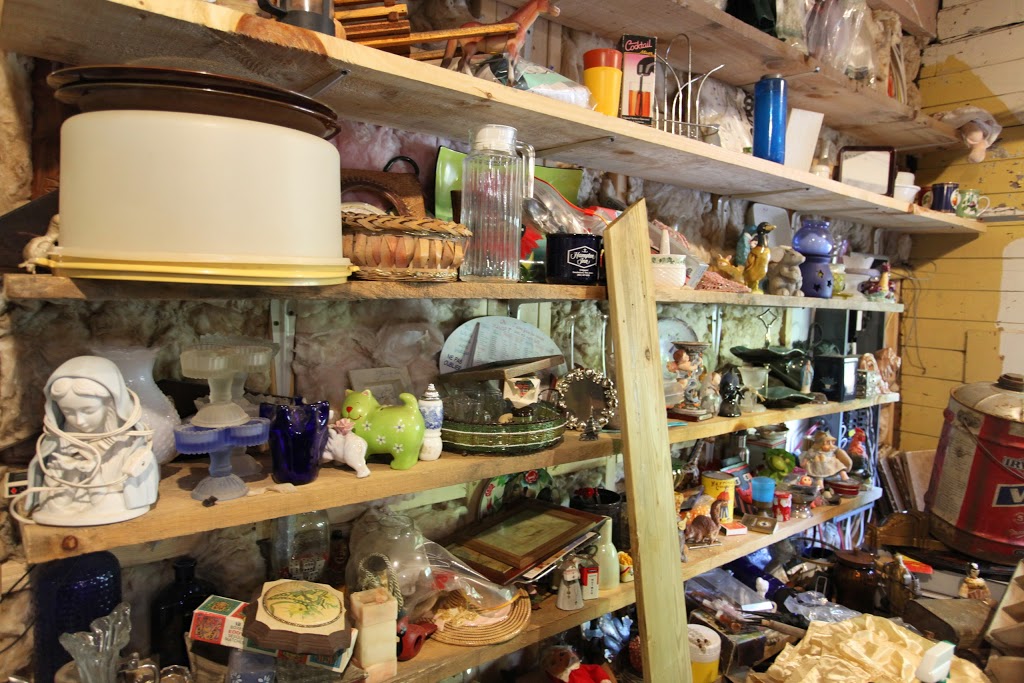 Antiquité Brocante Chez Yvan | 279 Chemin du Roy, Deschambault, QC G0A 1S0, Canada | Phone: (418) 286-4112