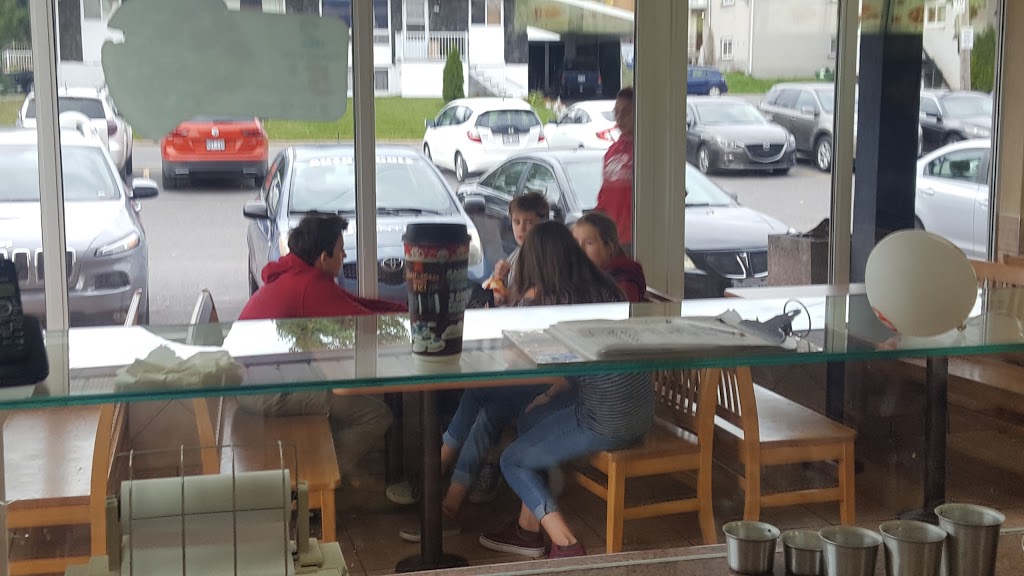 Pizza Pizza | 2 Rue Georges-Bilodeau, Gatineau, QC J8Z 1V2, Canada | Phone: (613) 737-1111