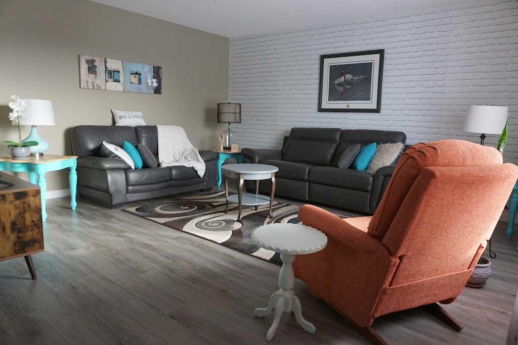 Just Like Home B and B | 63 1 Ave NW, Carman, MB R0G 0J0, Canada | Phone: (204) 750-0197