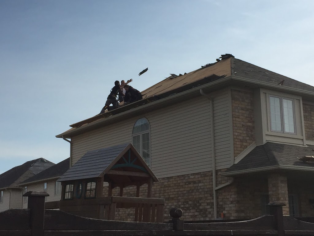 Straight Arrow Roofing | 95 Cayuga St, Brantford, ON N3S 1X1, Canada | Phone: (289) 260-9446