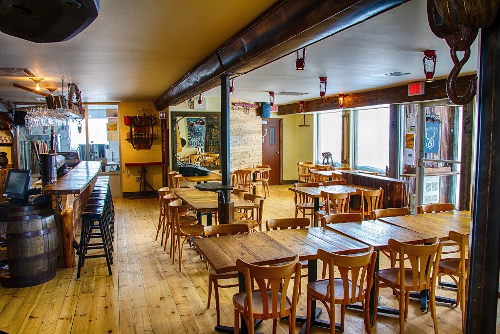 Microbrasserie de Bellechasse et Pub de la Contrée | 2020 de lÉglise, Buckland, QC G0R 1G0, Canada | Phone: (418) 789-4444