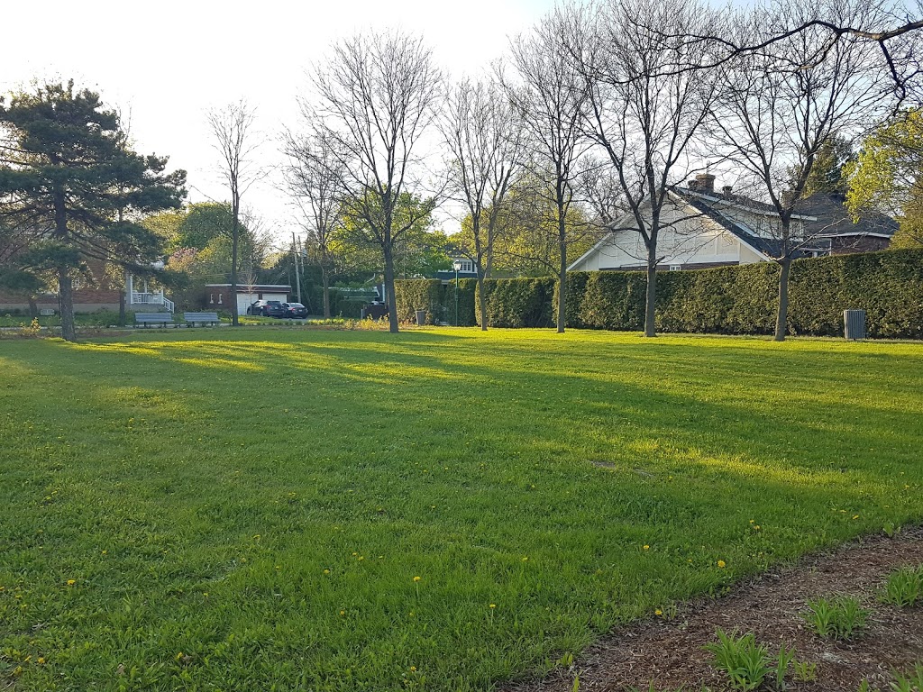 Gaia Park | 173 Boulevard Graham, Mont-Royal, QC H3P 2C3, Canada