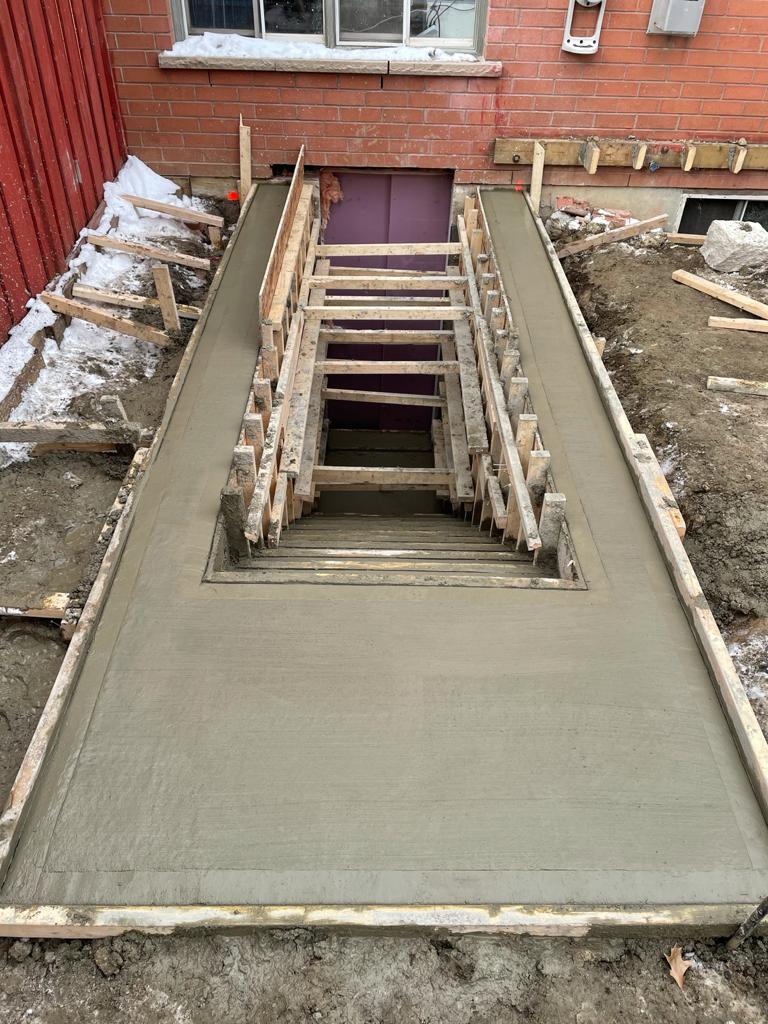 mc concrete cutting and coring egress window and side entrance | 56 Yuile Ct, Brampton, ON L6Y 5J4, Canada | Phone: (647) 450-7206