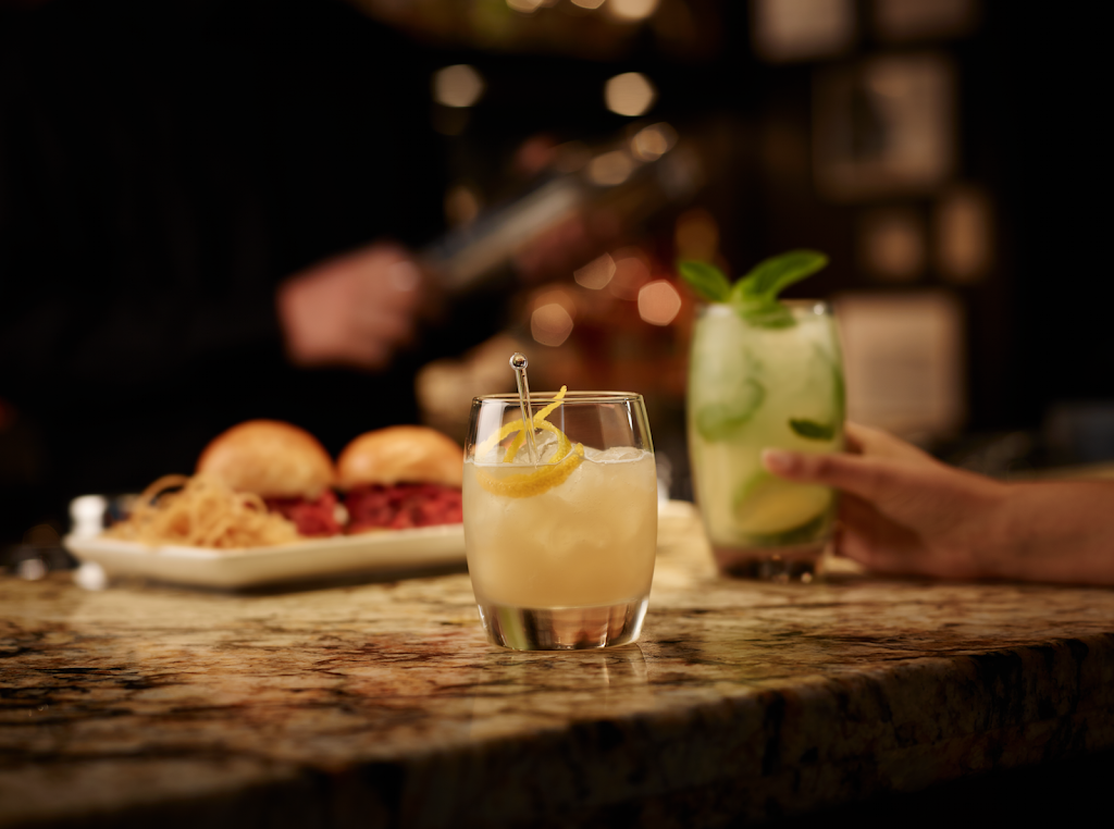 The Keg Steakhouse + Bar - Oshawa | 255 Stevenson Rd S, Oshawa, ON L1J 6Y4, Canada | Phone: (905) 571-3212