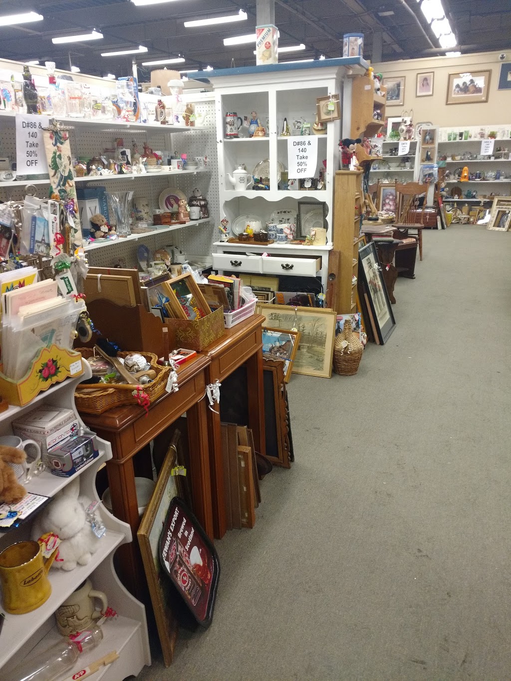 Brydges Street Merchant Market | 1255 Brydges St, London, ON N5W 2C2, Canada | Phone: (519) 453-8993