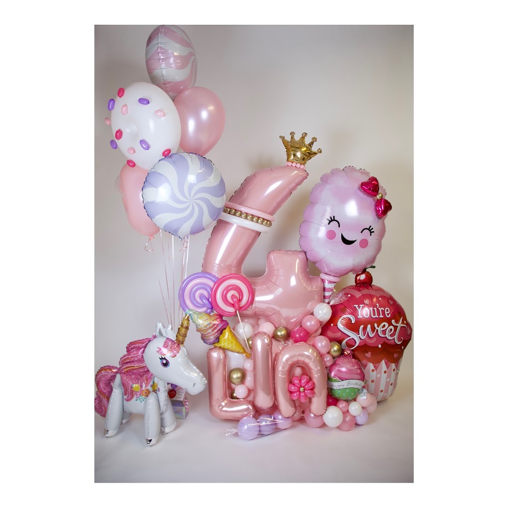 La-La Land Party Decor | 62 Spruce Ave, Richmond Hill, ON L4C 6W1, Canada | Phone: (416) 878-7026