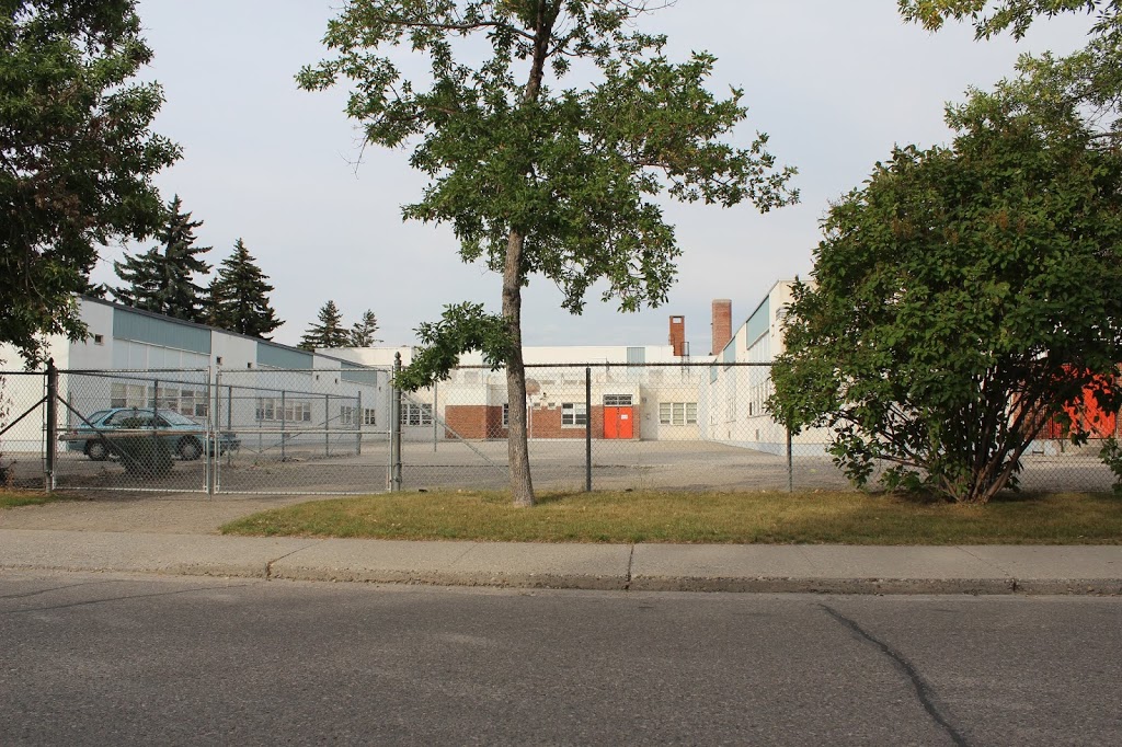 Westmount Charter Elementary School | school | 728 32 St NW, Calgary, AB T2N 2V9, Canada | 4032170426 OR +1 403-217-0426