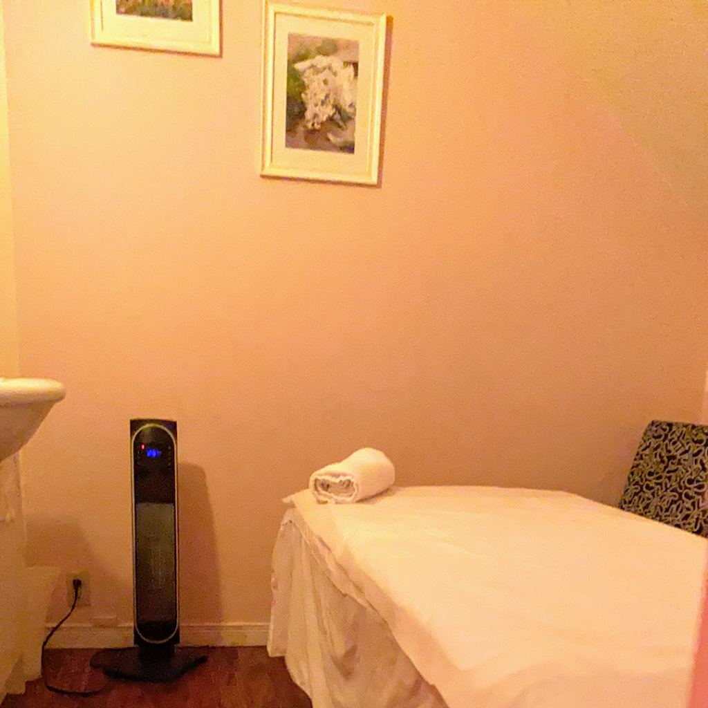 Hollywood Spa | 4578 Yonge St, North York, ON M2N 5L7, Canada | Phone: (416) 222-5554