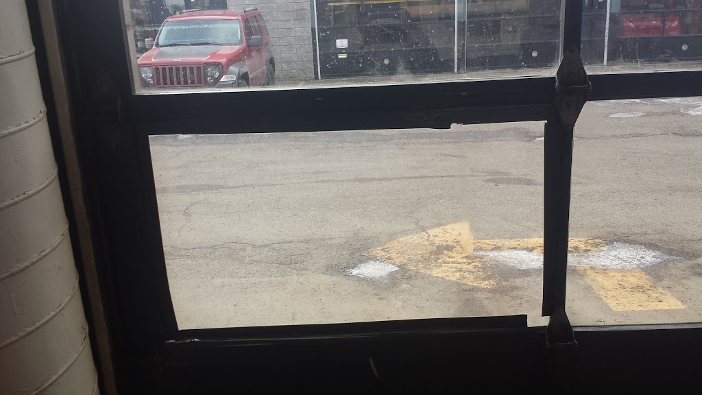 Mr. Lube | 9621 Macleod Trail SW, Calgary, AB T2J 0P6, Canada | Phone: (403) 216-6980
