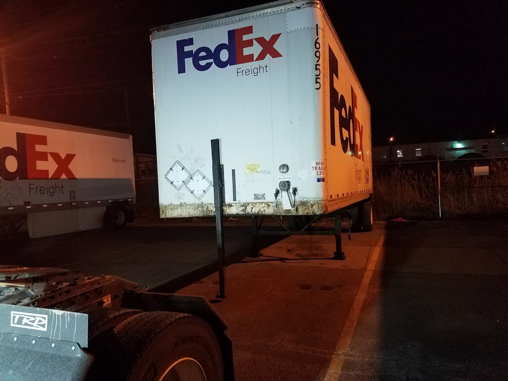 FedEx Freight | 1930 Military Rd, Buffalo, NY 14217, USA | Phone: (888) 268-1402