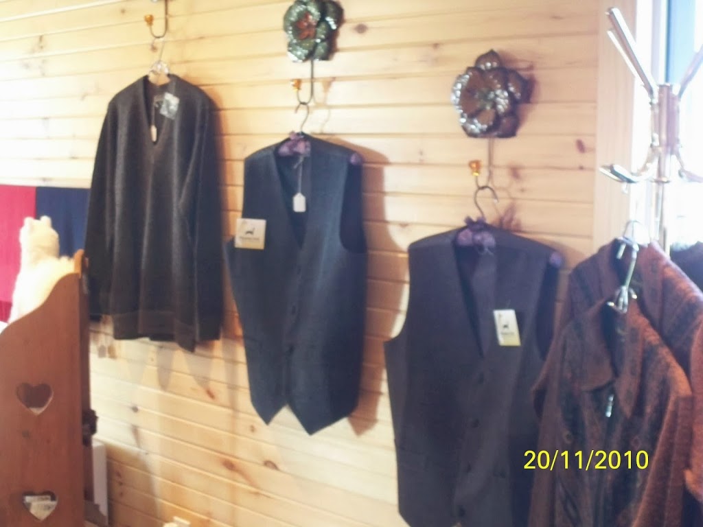 Willow Lane Alpacas | 44 Québec Rte 148, Bristol, QC J0X 1G0, Canada | Phone: (819) 647-5402