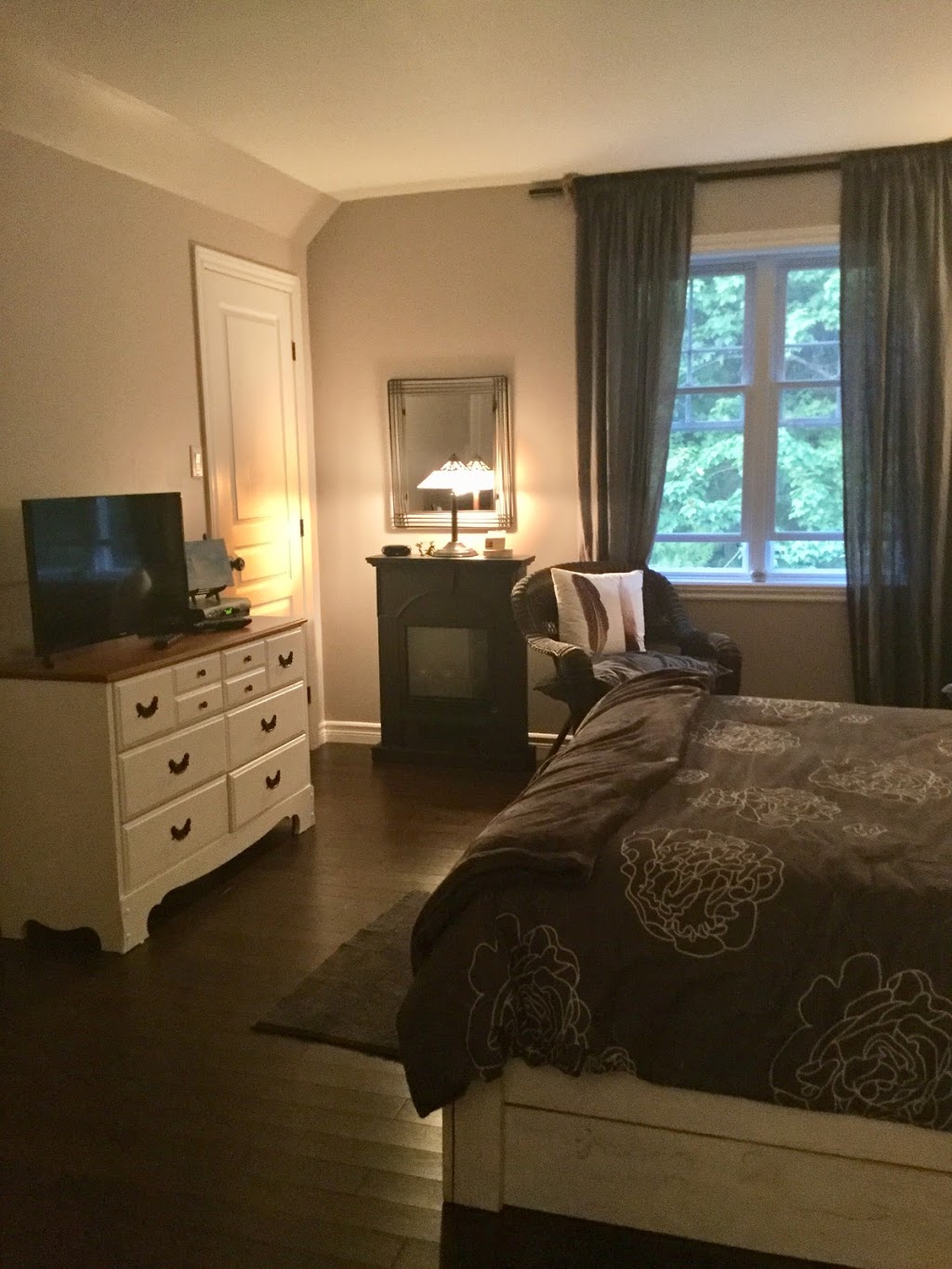 Au Gré Du Temps -Gîte | 24 Rue de la Paix, Shefford, QC J2M 1J8, Canada | Phone: (579) 488-2277