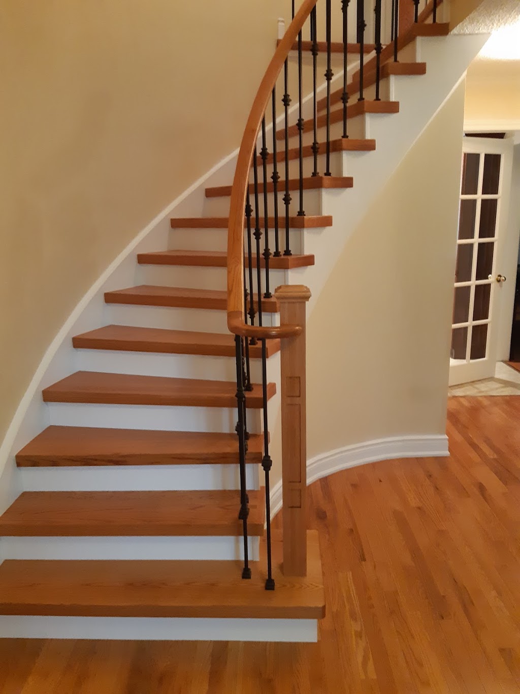Supreme Flooring | 3139 Riverpath Common, Oakville, ON L6M 1P6, Canada | Phone: (647) 893-1771