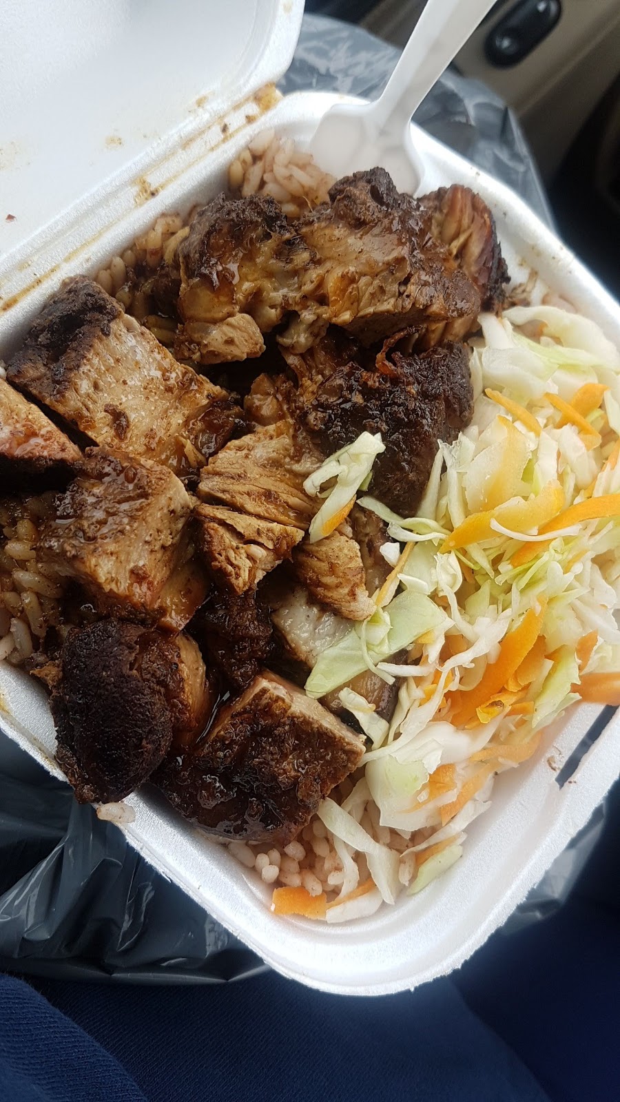 Mr Bigs | 3476 Glen Erin Dr, Mississauga, ON L5L 1V3, Canada | Phone: (905) 593-3232