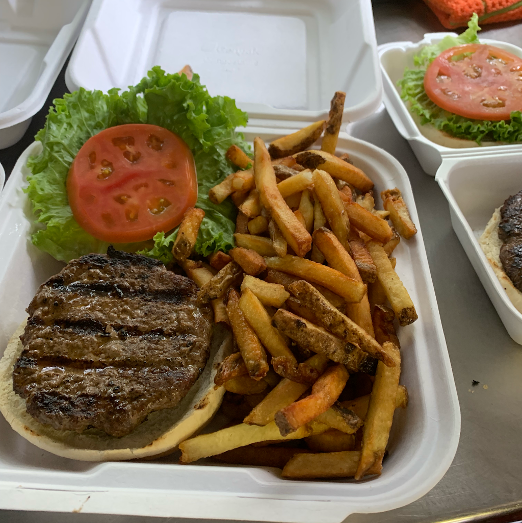 The Queen of Fries | 7546 ON-35, Norland, ON K0M 2L0, Canada | Phone: (705) 821-2825