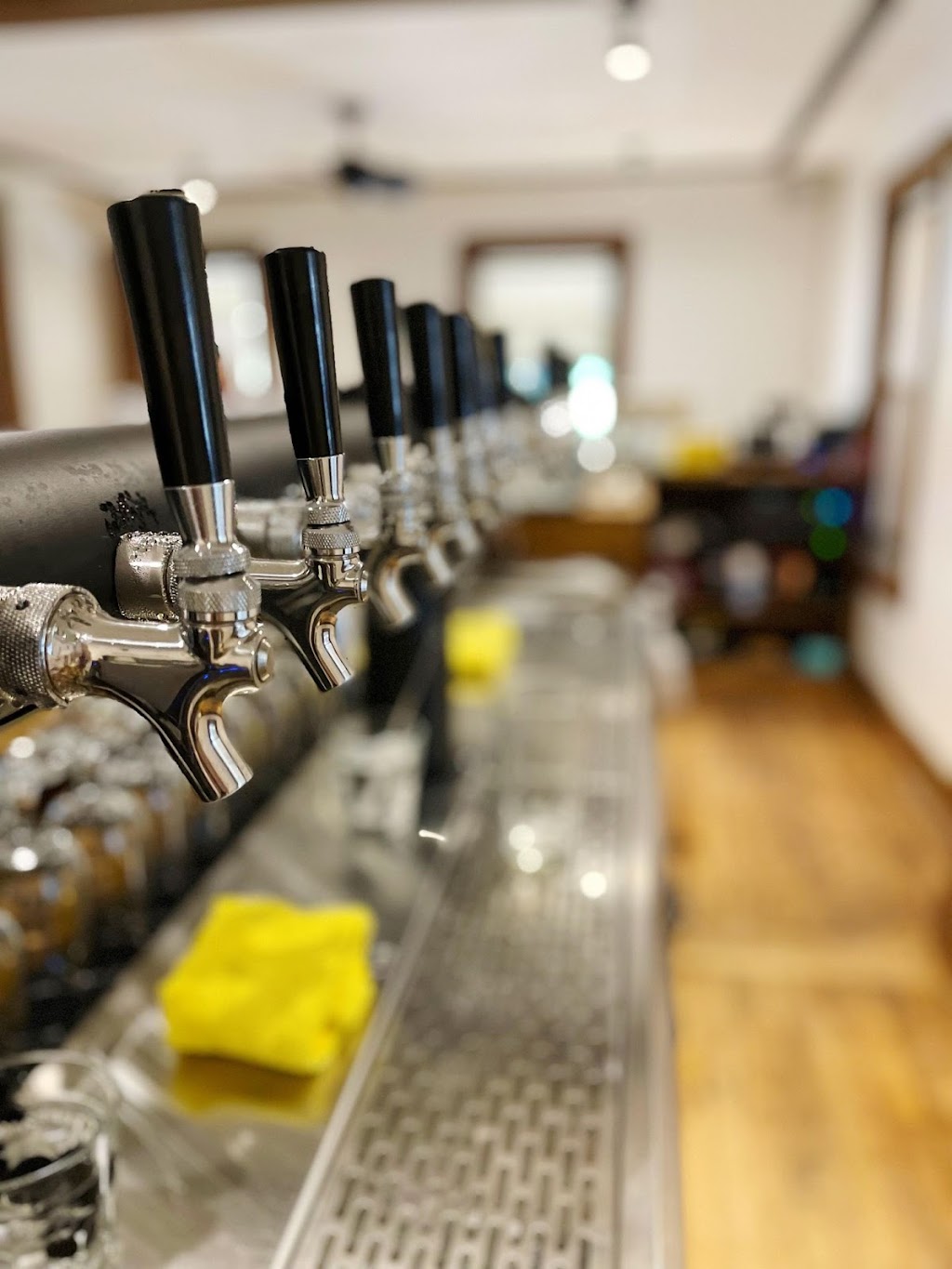 Pub de La Cie Vilandré | 3050 Ch. Capelton, North Hatley, QC J0B 2C0, Canada | Phone: (819) 794-0125
