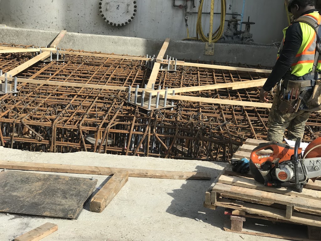 New royal steel | 550 Cottonwood Ave, Coquitlam, BC V3J 2V1, Canada | Phone: (778) 707-2763