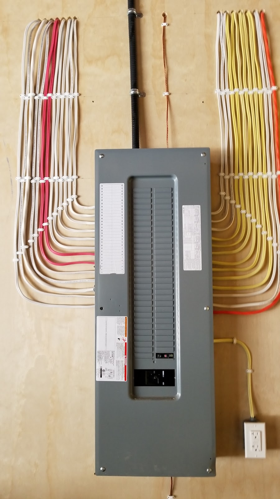 Muskoka Electric | 51 Manominee St, Huntsville, ON P1H 1K8, Canada | Phone: (705) 783-1708