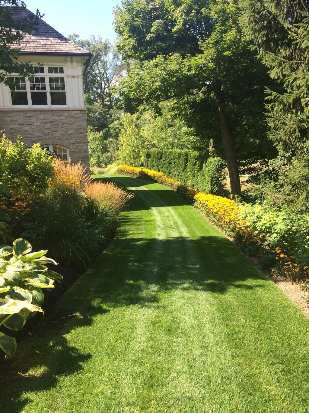 Refined Image Property Maintenance | 1131 Diltz Rd RR 2, Dunnville, ON N1A 2W2, Canada | Phone: (905) 701-9400