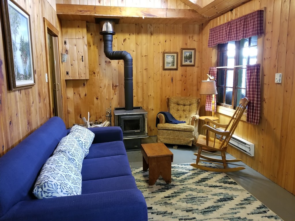 Pleasantview Lodge | 1614c Brule Lake Rd, Plevna, ON K0H 2M0, Canada | Phone: (613) 479-0350