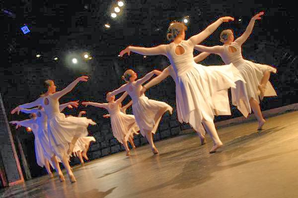 WALH Performing Arts Studios | 2937 Southwestern Blvd, Orchard Park, NY 14127, USA | Phone: (716) 675-7607