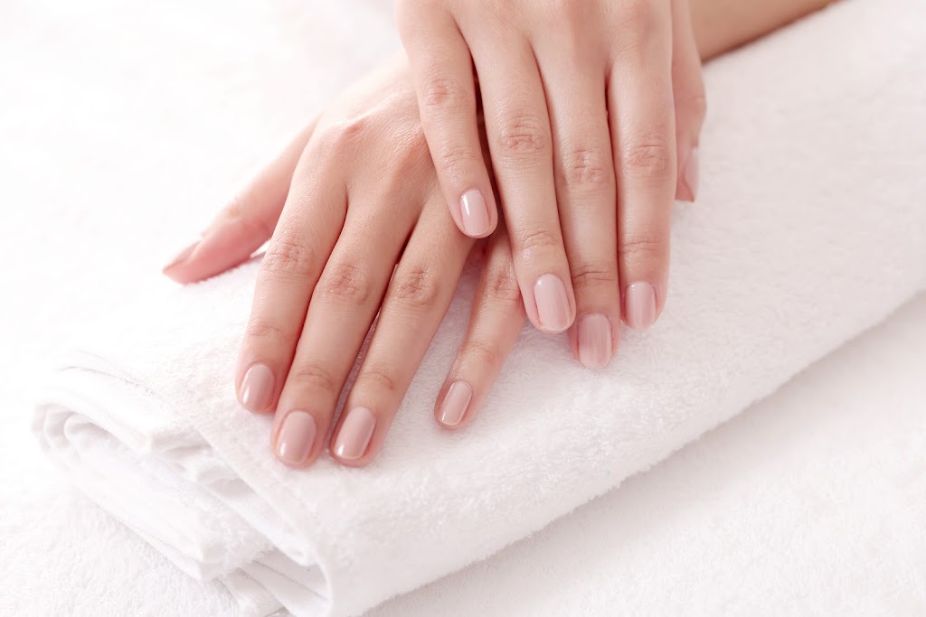 LAmour Nails | 900 Maple Ave, Burlington, ON L7S 2J8, Canada | Phone: (905) 333-7101