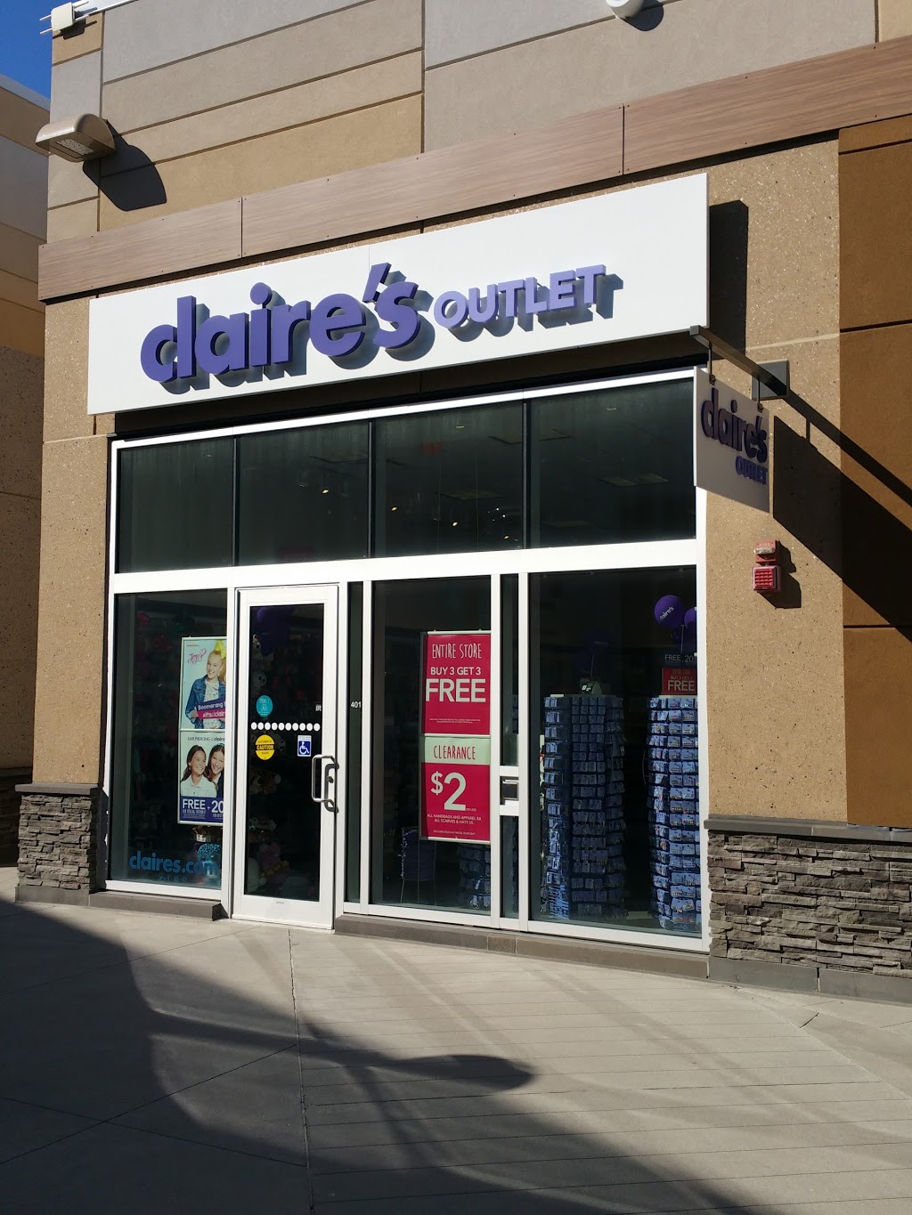 Claires | 300 Taylor Rd Ste 401, Niagara-on-the-Lake, ON L0S 1J0, Canada | Phone: (905) 687-1930