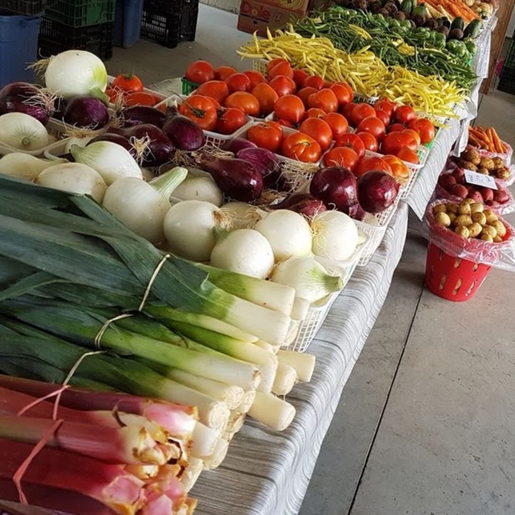 Gmach Gardens | 1383 Huron Rd, Petersburg, ON N0B 2H0, Canada | Phone: (519) 502-1704
