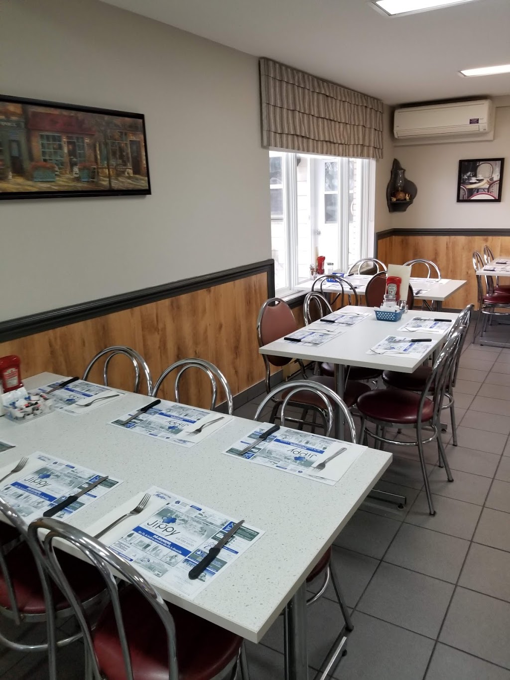 Pizzeria Jippy | 271 Rue Principale, Saint-Victor, QC G0M 2B0, Canada | Phone: (418) 588-6600