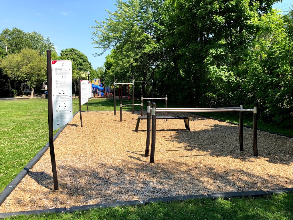 George Booth Park | Avenue Bedbrook, Montréal-Ouest, QC H4X 2H5, Canada