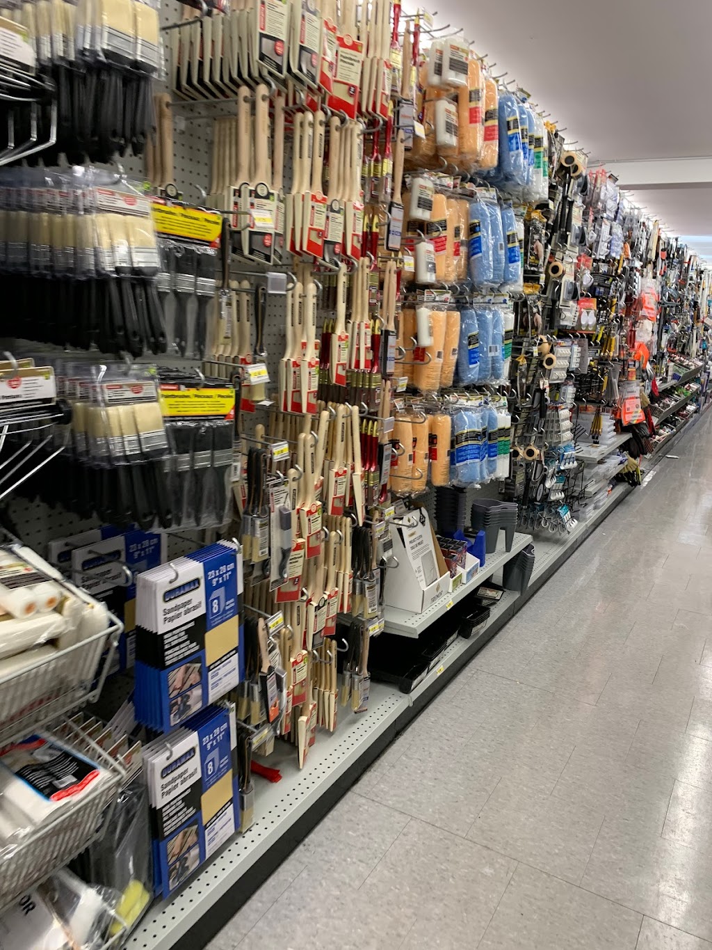 Dollarama | Kipling Plaza, 2141 Kipling Ave, Etobicoke, ON M9W 4K8, Canada | Phone: (416) 741-8158