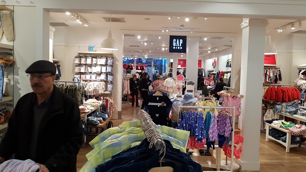 Gap | Yorkdale Shopping Centre, 3401 Dufferin St, North York, ON M6A 2T9, Canada | Phone: (416) 783-5684