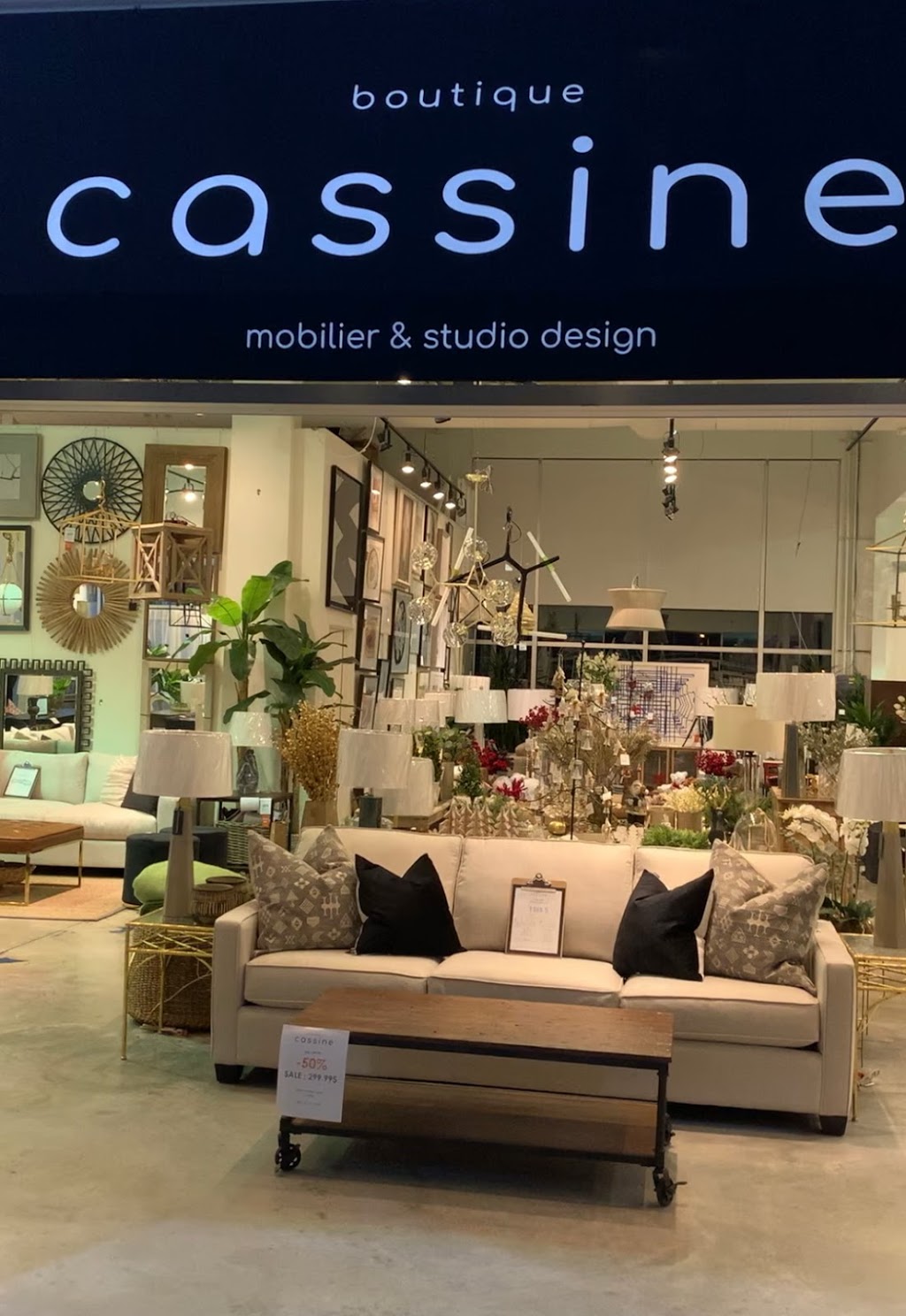 boutique cassine | 245p, Boul Saint-Jean, Pointe-Claire, QC H9R 3J1, Canada | Phone: (514) 695-6003