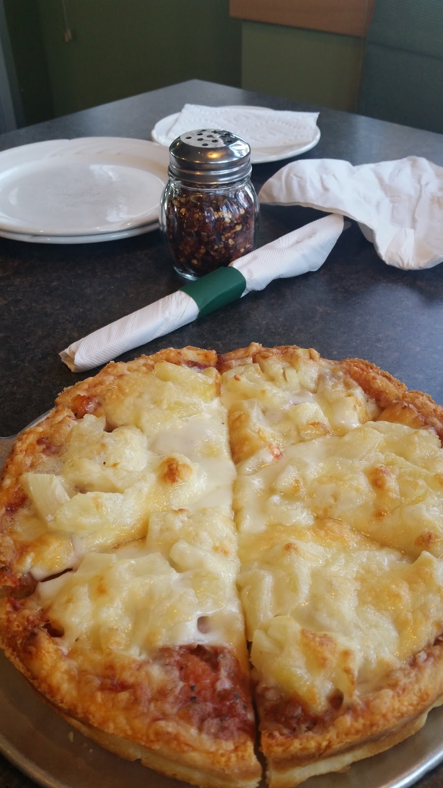 Ogden Pizza & Pub | 7401 Ogden Rd SE, Calgary, AB T2C 1B8, Canada | Phone: (403) 236-3663