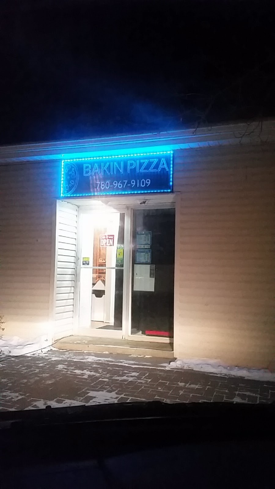 The Crust | 4917 50 St, Onoway, AB T0E 1V0, Canada | Phone: (780) 967-9109
