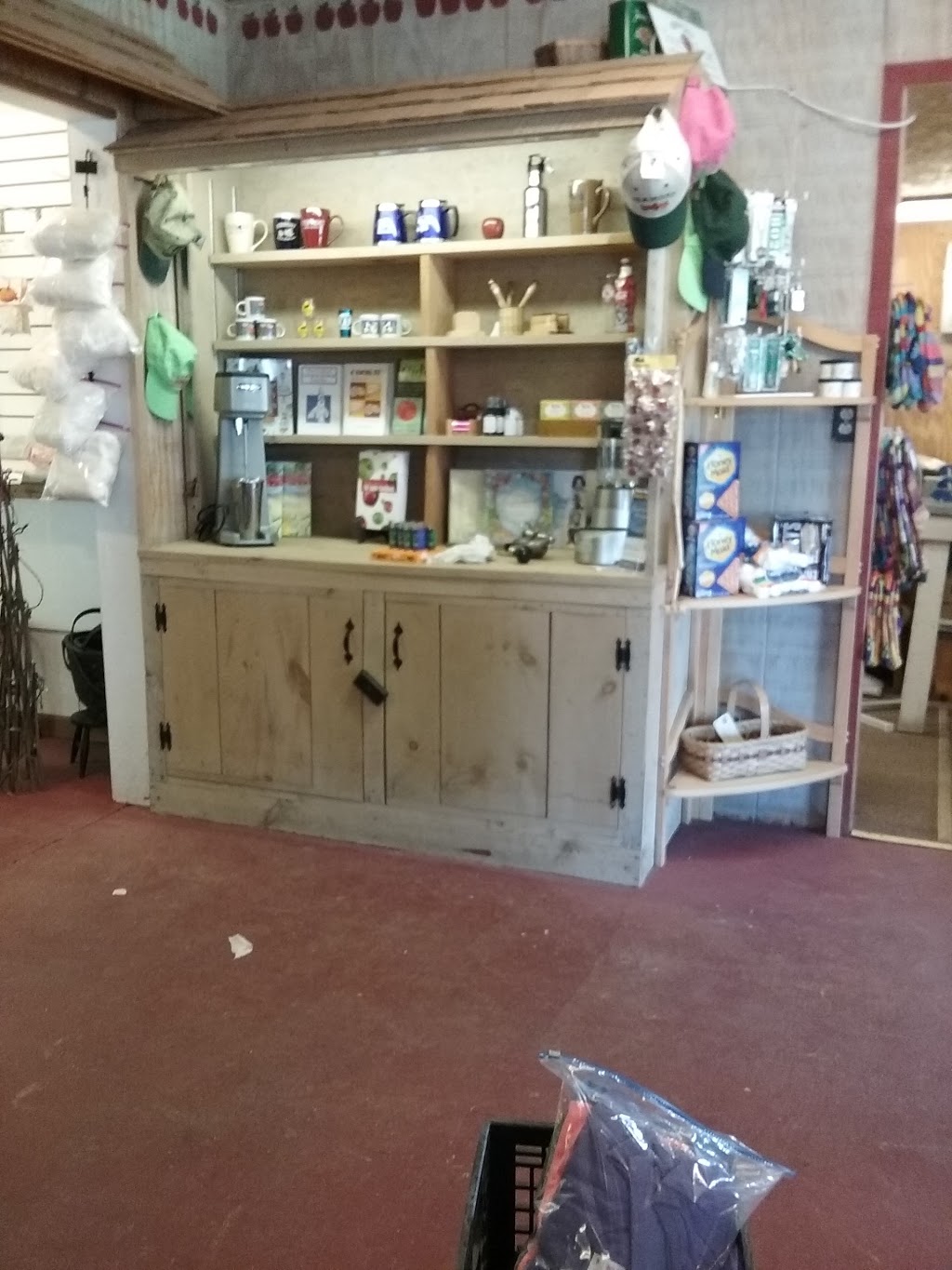 West Swanton Orchard | 752 N River St, Swanton, VT 05488, USA | Phone: (802) 868-9100