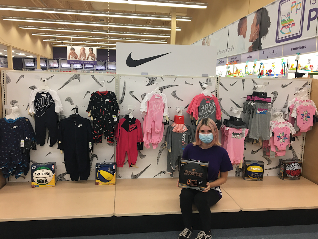 Babies"R"Us | 290 North Service Rd W, Oakville, ON L6M 2S2, Canada | Phone: (905) 849-1860
