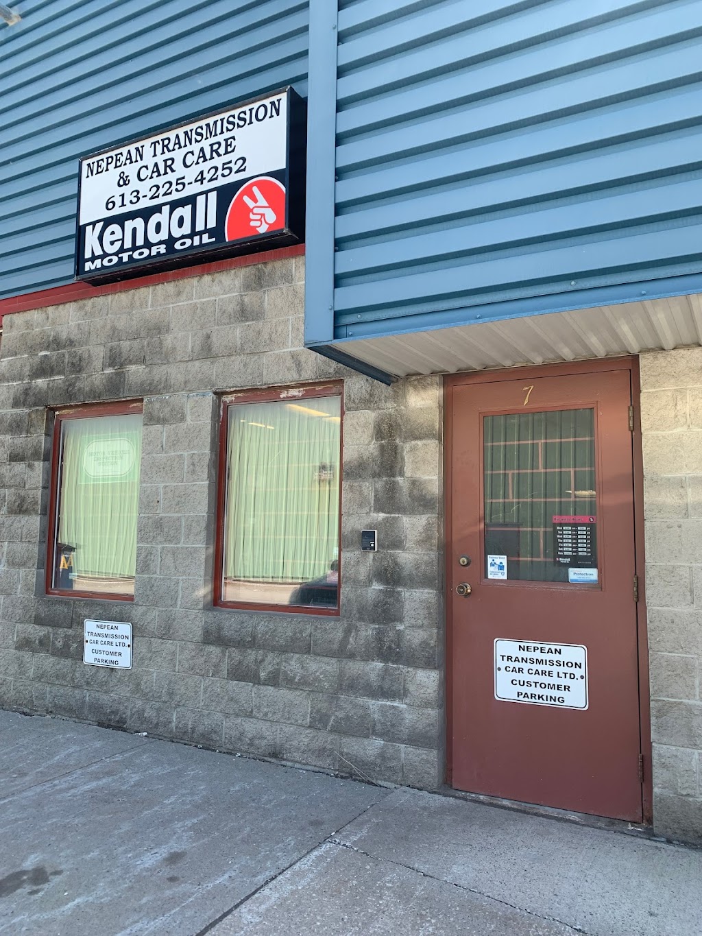 Nepean Transmission & Car Care | 2596 Edinburgh Pl, Ottawa, ON K1B 5M1, Canada | Phone: (613) 225-4252